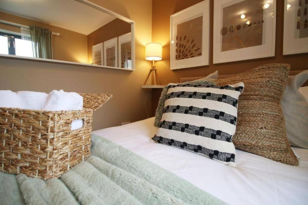 The Observatory By Mia Living 2 Bedroom Apartment Overlooking Swansea Beach With Free Parking מראה חיצוני תמונה