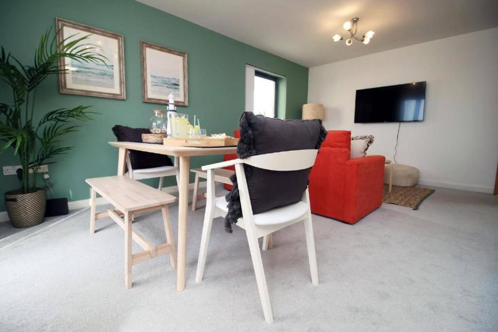 The Observatory By Mia Living 2 Bedroom Apartment Overlooking Swansea Beach With Free Parking מראה חיצוני תמונה